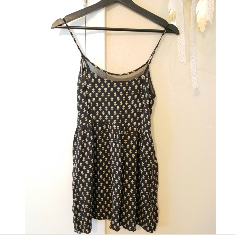 Forever 21 Black Flower Pattern Mini Dress